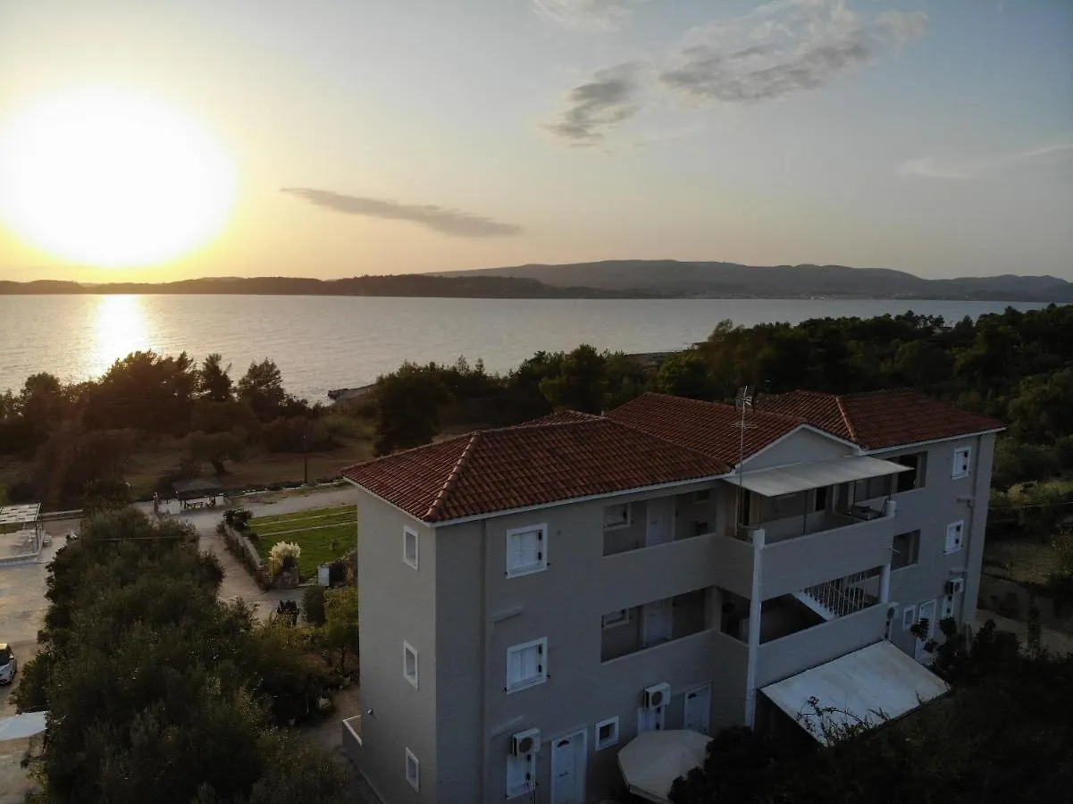 Oskars Studios & Apartments Lassi  Greece