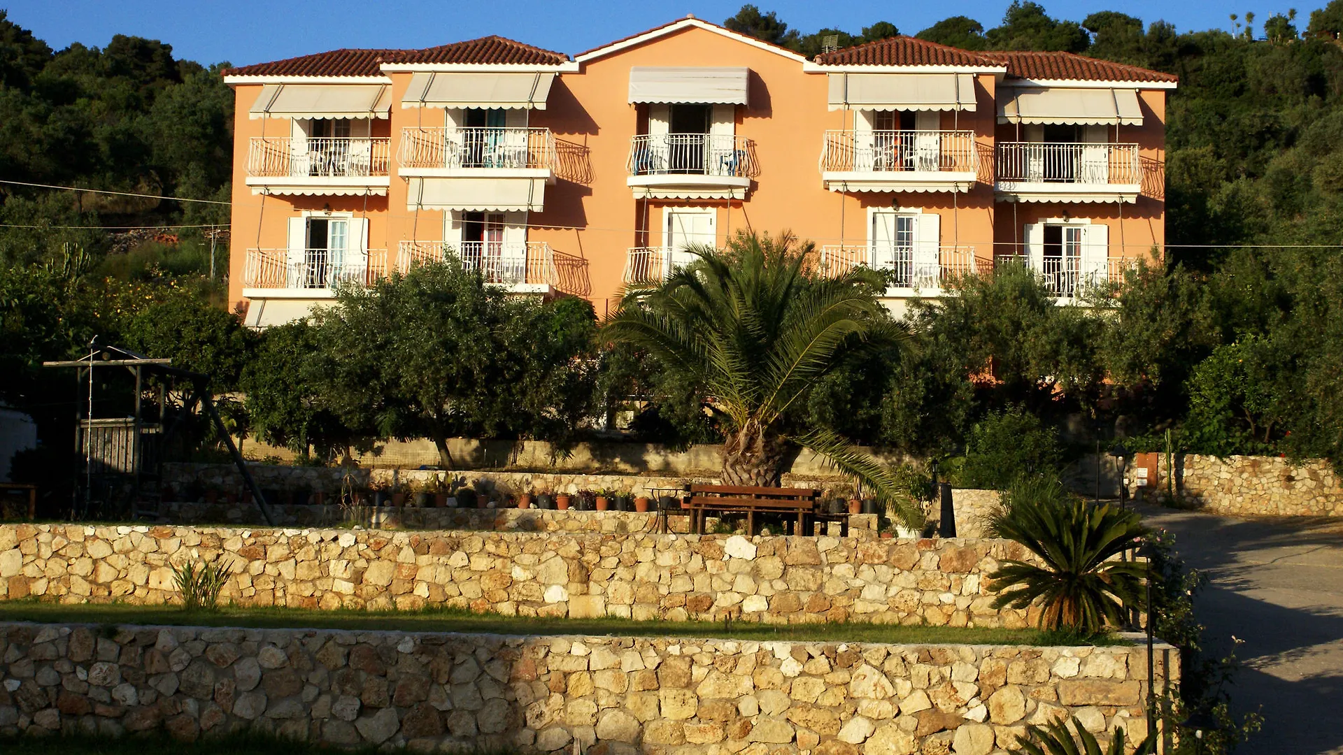 Oskars Studios & Apartments Lassi  Lassi (Kefalonia)