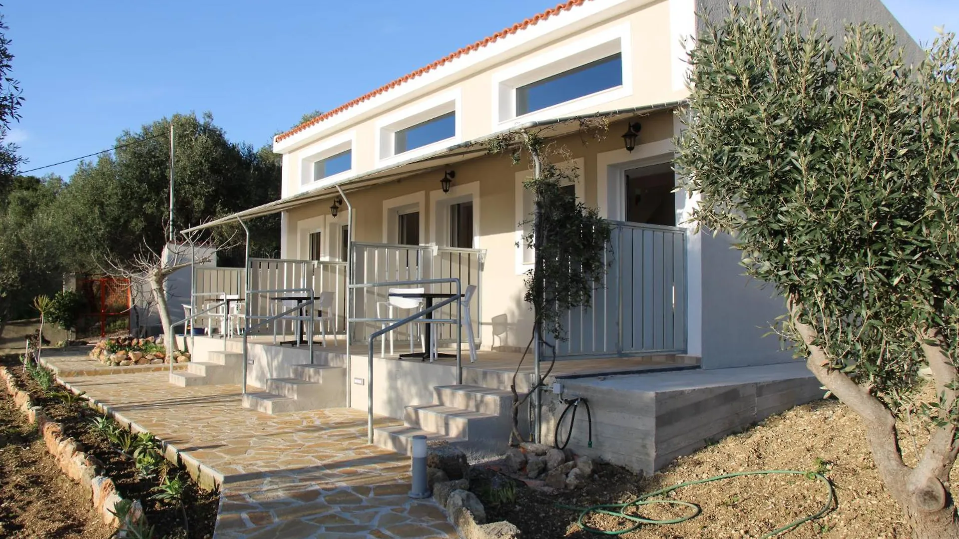 Oskars Studios & Apartments Lassi  Lassi (Kefalonia)