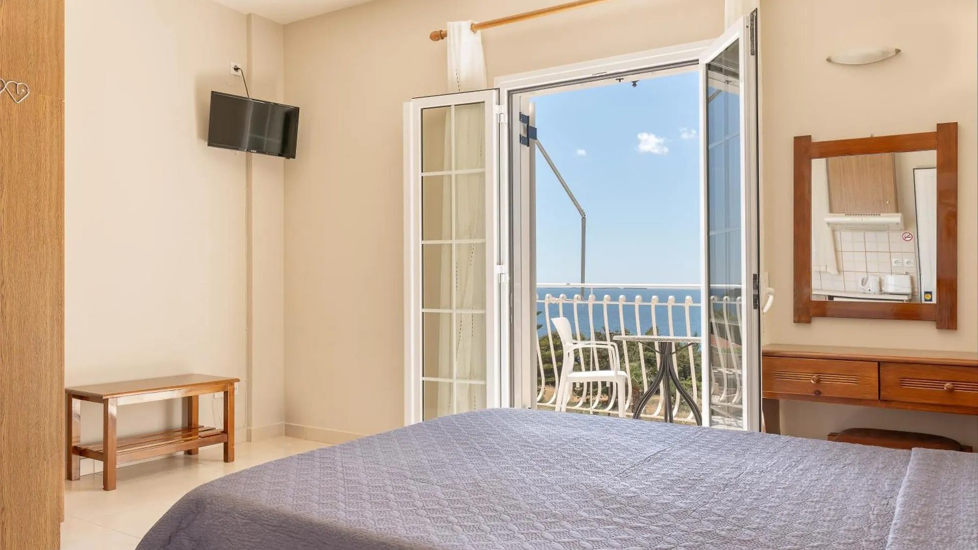 Oskars Studios & Apartments Lassi  Lassi (Kefalonia)